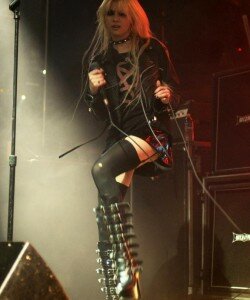 Taylor Momsen upskirt Taylor Momsen upskirt